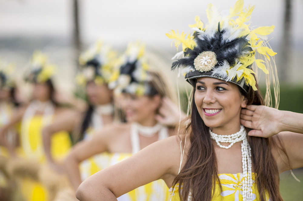 Hula dancers