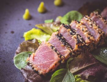 plated seared tuna